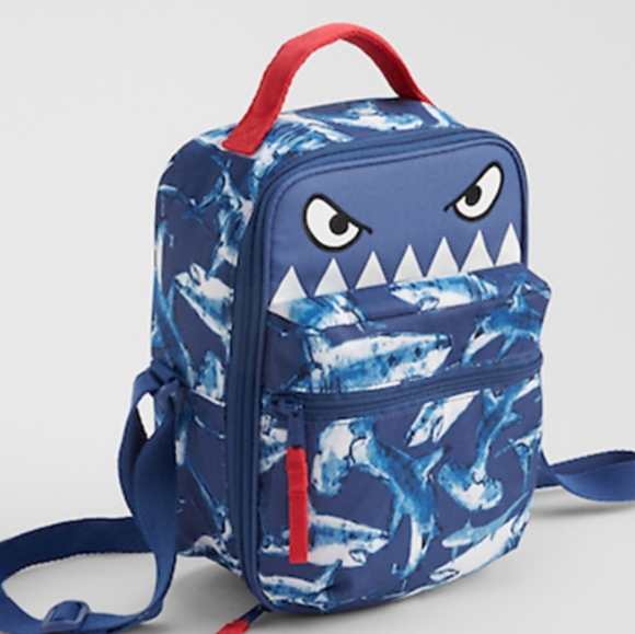 NEW Gap Kids Shark Lunch Bag Snack Cooler Tote w/ Outer Pocket Adjustabl… - Picture 1 of 11